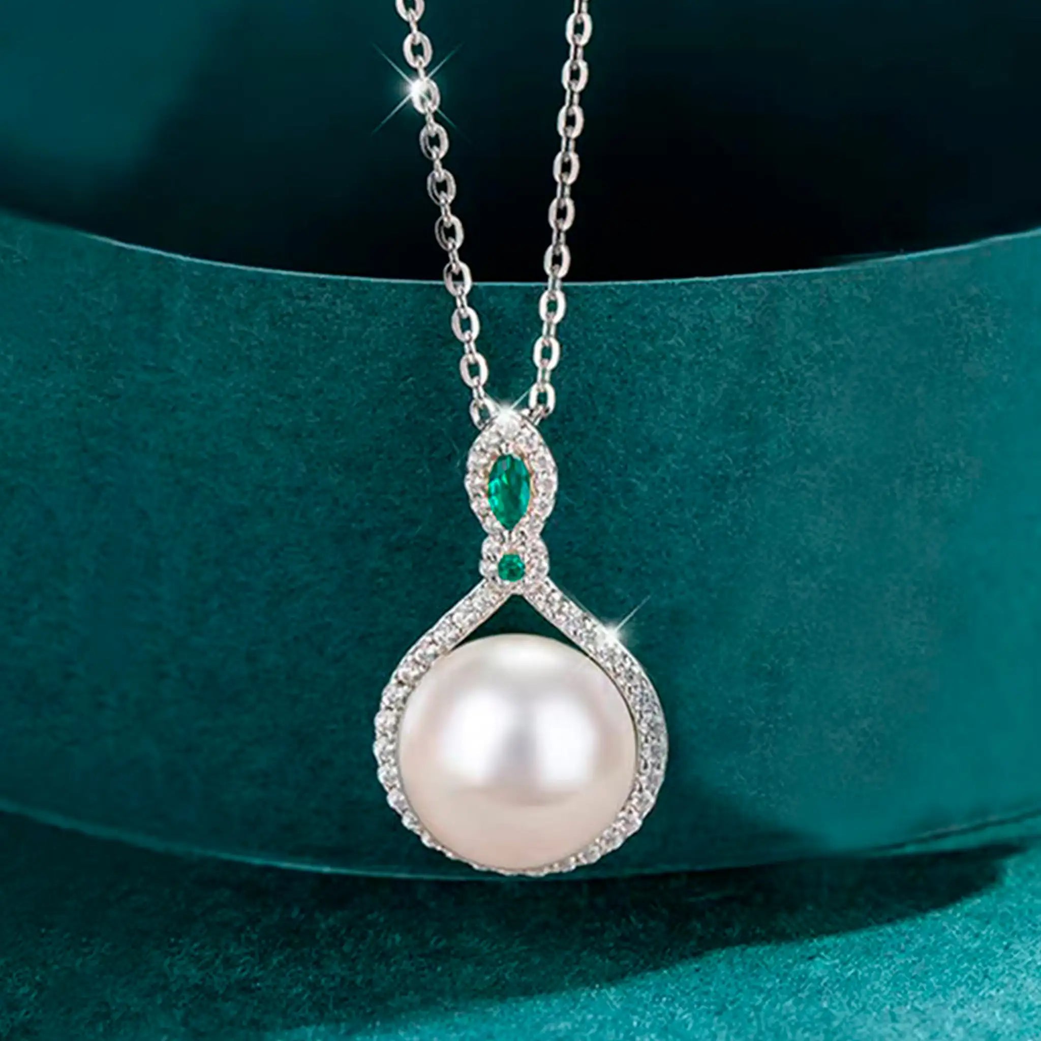 Twisted Elegance Fülbevaló